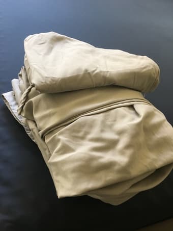 Queen size sheet set - 4 piece luxury set 1