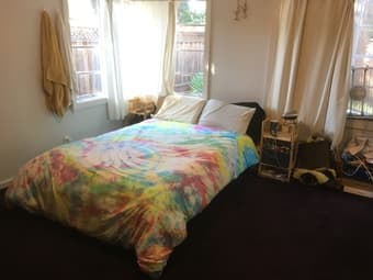 Room in West Menlo Park house-3BR/2BA - Oct 1-Jan 31 (Couples welcome) 1