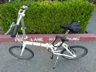 Giant Expressway 2 Foldable Bike + U-lock for Sale 1