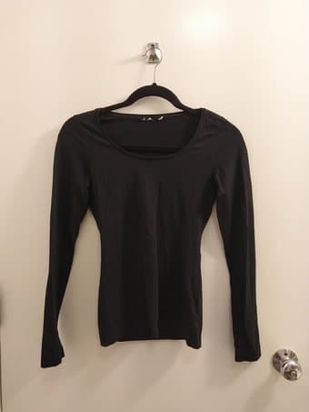 shirts (size S) 2