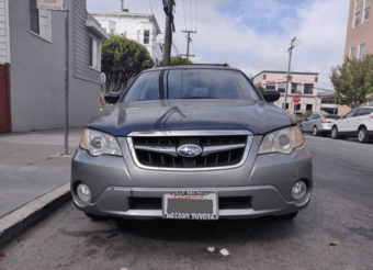 2009 Subaru Outback 2.5i Limited Wagon 4D (Low mileage!) 1