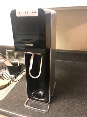 Soda Stream with 2 Co2 cartridges - $30 OBO 1