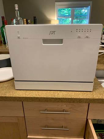 Countertop dishwasher 1