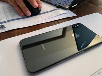 iPhone XS Max 64 GB Space Grey 3