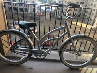 Women's 26 inch cruiser bike 1