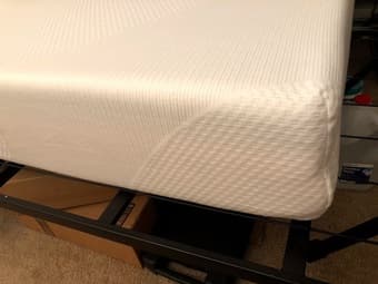 Full sized memory foam mattress with bamboo mattress protector 2