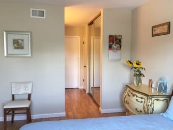 2 Great Master Bedrooms 5 min to MV Downtown 3