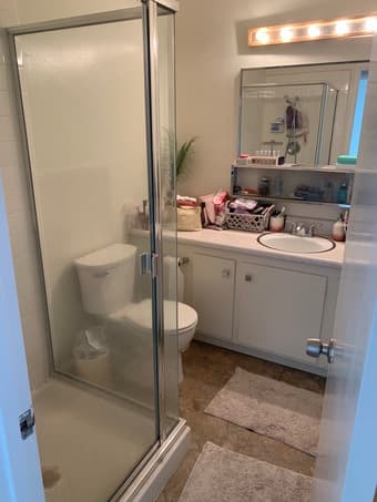 Room with a private bath available in 4-bed townhouse 2