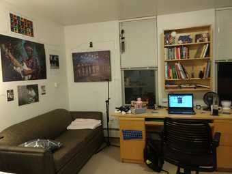 EV studio sublet available from winter break to March 1