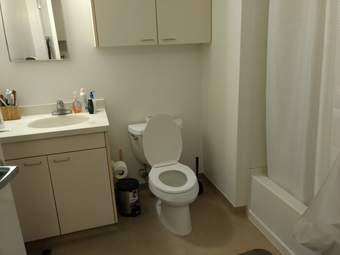 EV studio sublet available from winter break to March 3