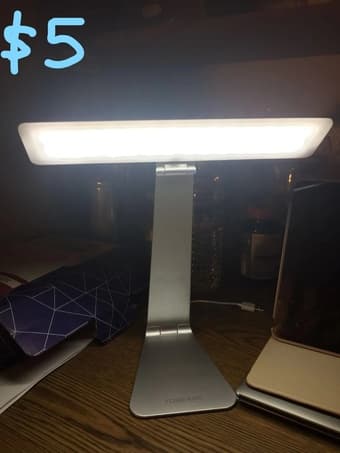 Moving-out sales: desks, chairs, tables, lights, beds 3
