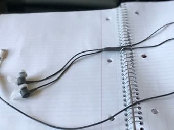 Bose SoundTrue Ultra in-ear headphones 1