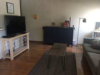 1 Bedroom Apartment off California Avenue! 3