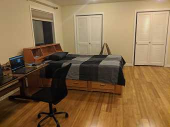 Spacious fully furnished Master Suite - East Palo Alto 1