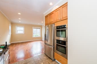 Spacious house in a peaceful neighborhood near downtown San Mateo. 3