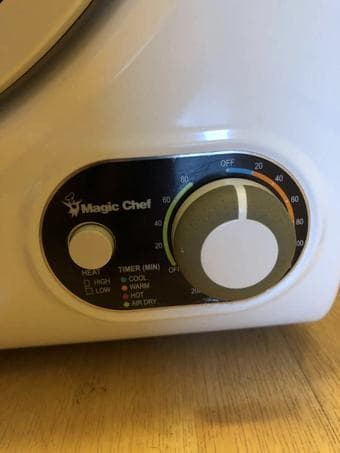 magic chef dryer, good condition, 2