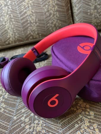 Beats Solo3 wireless headphone 2