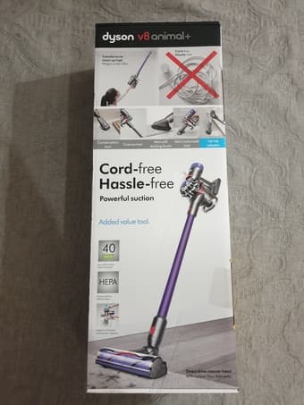 New Dyson V8 animal plus vaccum cleaner (Not opened) 1