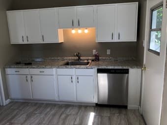 Room available now! Belmont house with huge yard ~8 mins from Caltrain 2