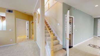 Behold this East Palo Alto beauty! 3