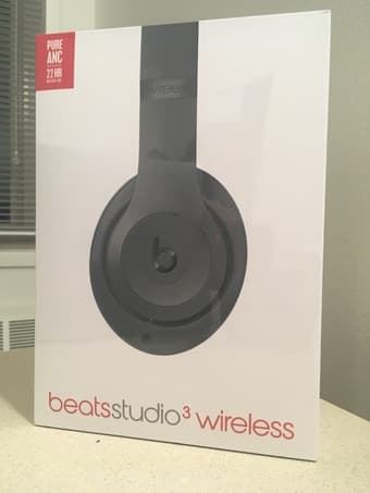 NEW: Beats Studio3 Wireless Headphones -gray- (unopened) 1