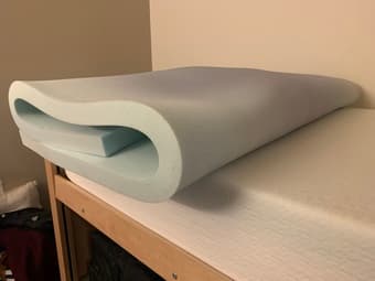 2 Inch Gel Infused Memory Foam Mattress Topper, Queen 1