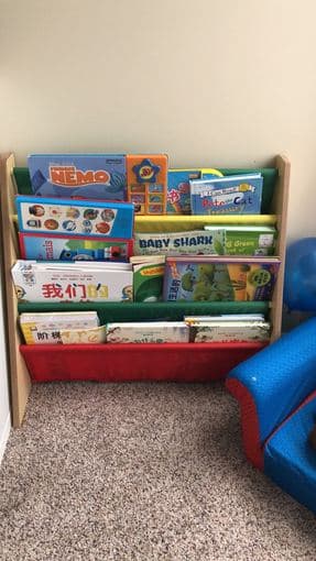 Kid’s bookshelf wanted 1