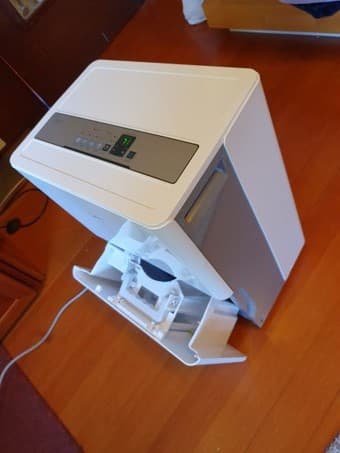 Portable Dehumidifier (30 pint tank) 3