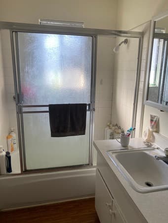 Furnished room in 2BR/1BA in Mountain View near shopping center 2