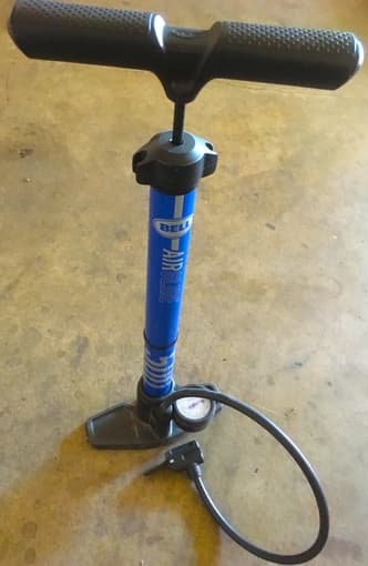 Bicycle Pump with Gauge 1