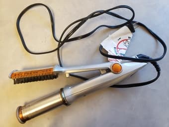 Hair straightener and Instyler 2