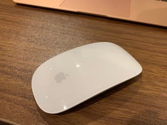 [Like New] Apple Magic Mouse 2 (Wireless, Rechargable) 1
