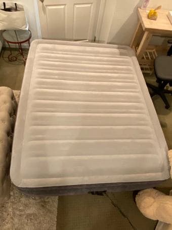 Intex Comfort Plush Elevated Dura-Beam Airbed with Internal Electric P 1