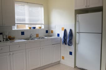 1 bedroom garden cottage Redwood City 3