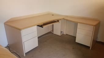 L-shaped Executive Desk - Very High Quality Solid Wood. 1