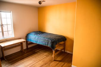 Room for rent in College Terrace 1