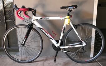 700c GMC Denali Road bike. 5'4″ to 5'9″. 1