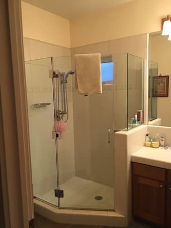 Warm, cosy room with private bath. Winter Quarter. Midtown Palo Alto 2
