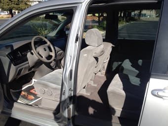 2002 Mazda MPV MiniVan, 132,169 miles, one Window button need fix 3