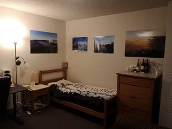 Dec-Mar sublet, furnished, on-campus housing. Stanford affiliation req 1