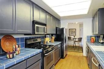 $1100 1 bedroom available in 6-bedroom Los Altos Hills (los altos) 3