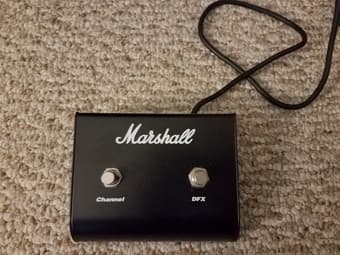 Marshall MG100HDFX 100-Watt Guitar Amp Head and Peavey 112PT speaker 3