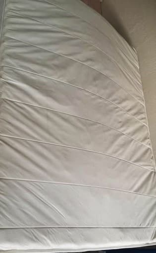Free Queen size mattress 1