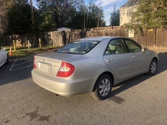 Toyota Camry 2004, great conditions 1