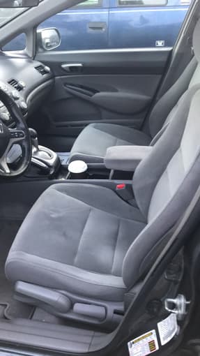 Honda Civic 2009 LX - great condition - oil change / maintenance done 2