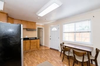 Perfect location in Sunnyvale, room available! 1