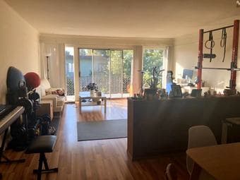 Short-Term Furnished Room in Central Mountain View 1
