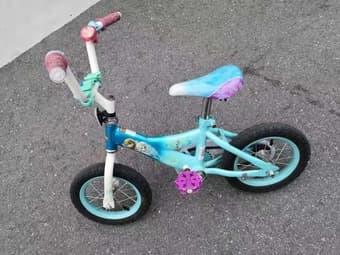 Male bike and kid bike 2