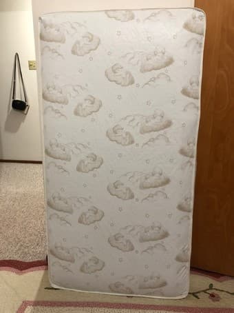 Moving sales (table and chair) 2