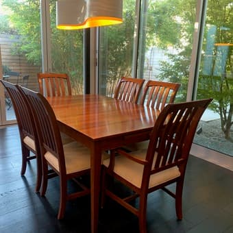 Ethan Allen dining table with extension leaves 3